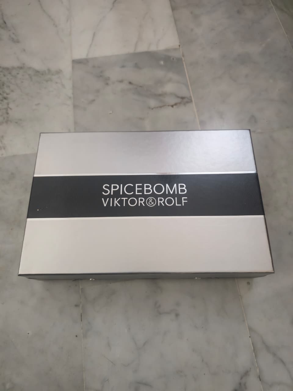 Viktor and Rolf - Spice Bomb EDT - First batch
