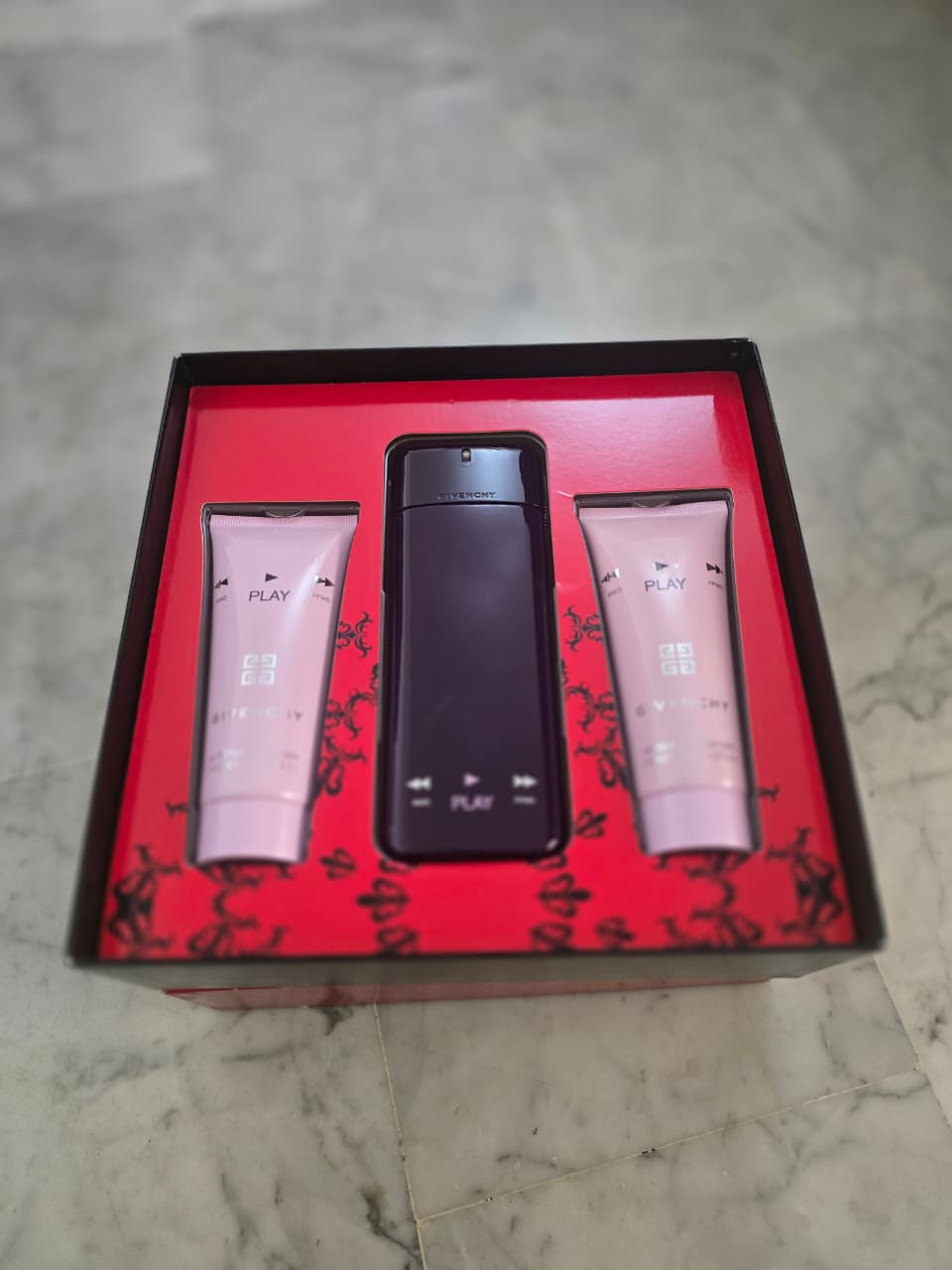 Givency Play Intense For Her Gift set - Discontinued
