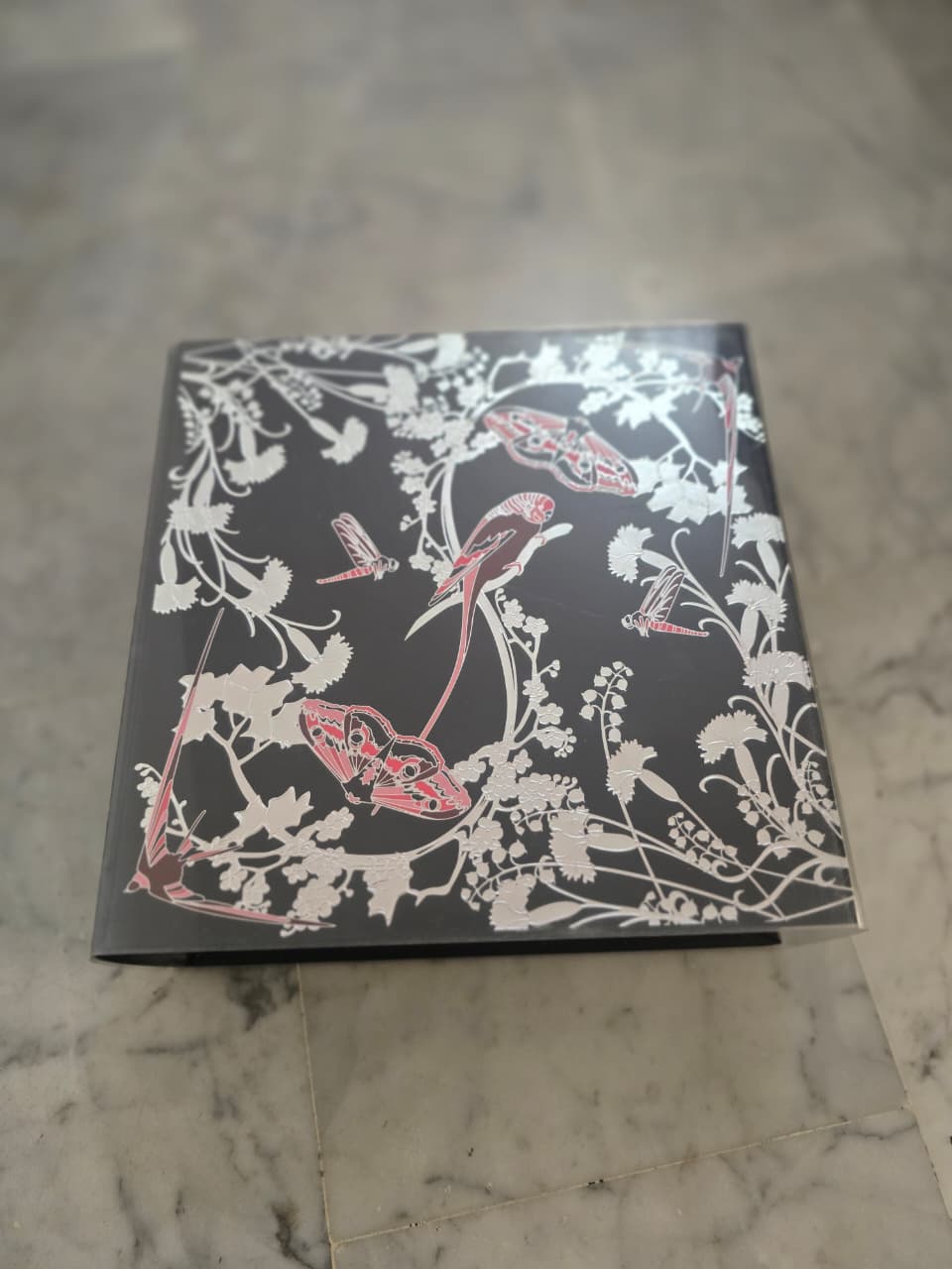 Lalique Le Parfum – Collector’s Edition Gift Set + Silk Scarf