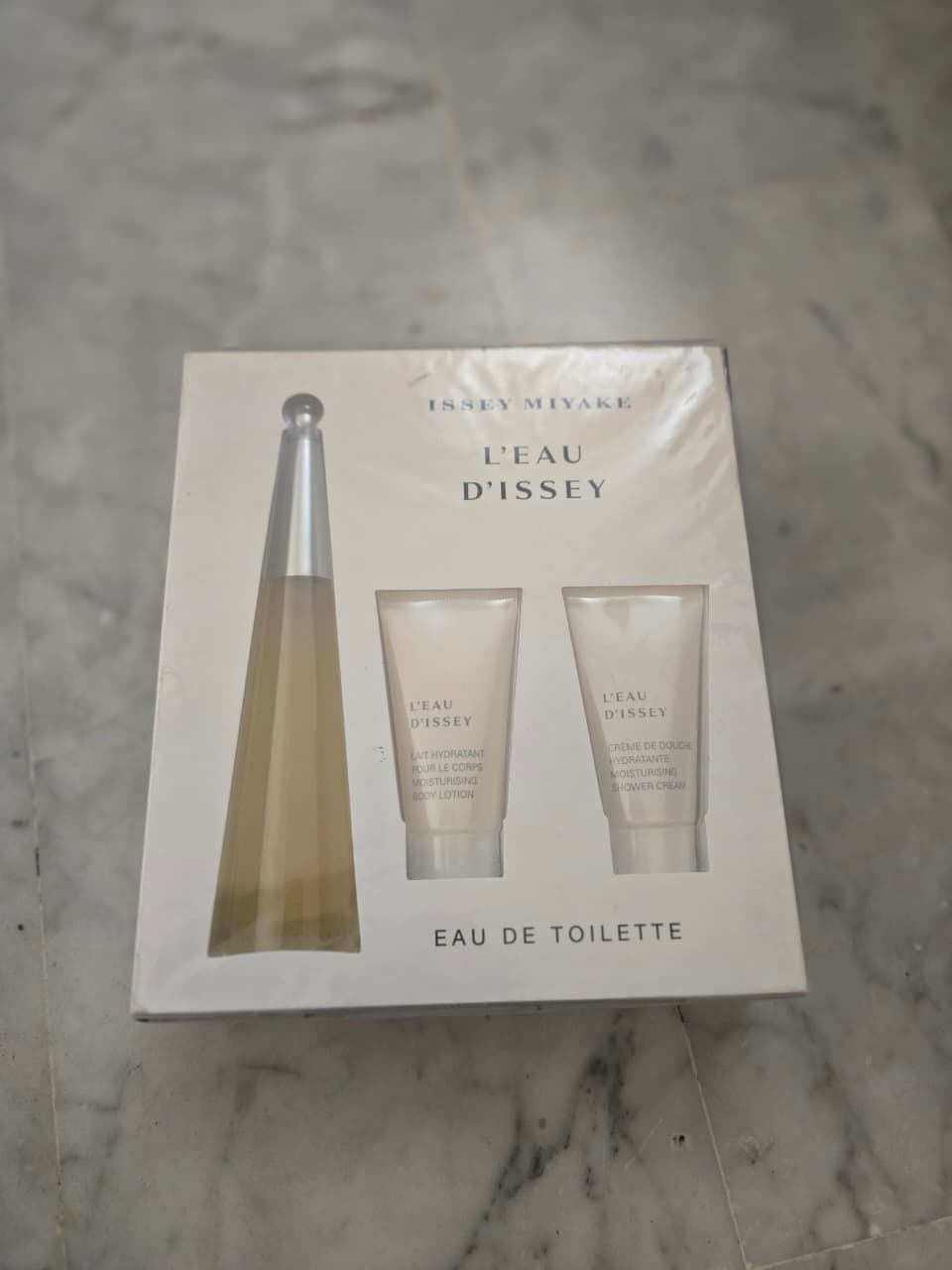 Issey Miyake L'eu D'Issey Gift Set