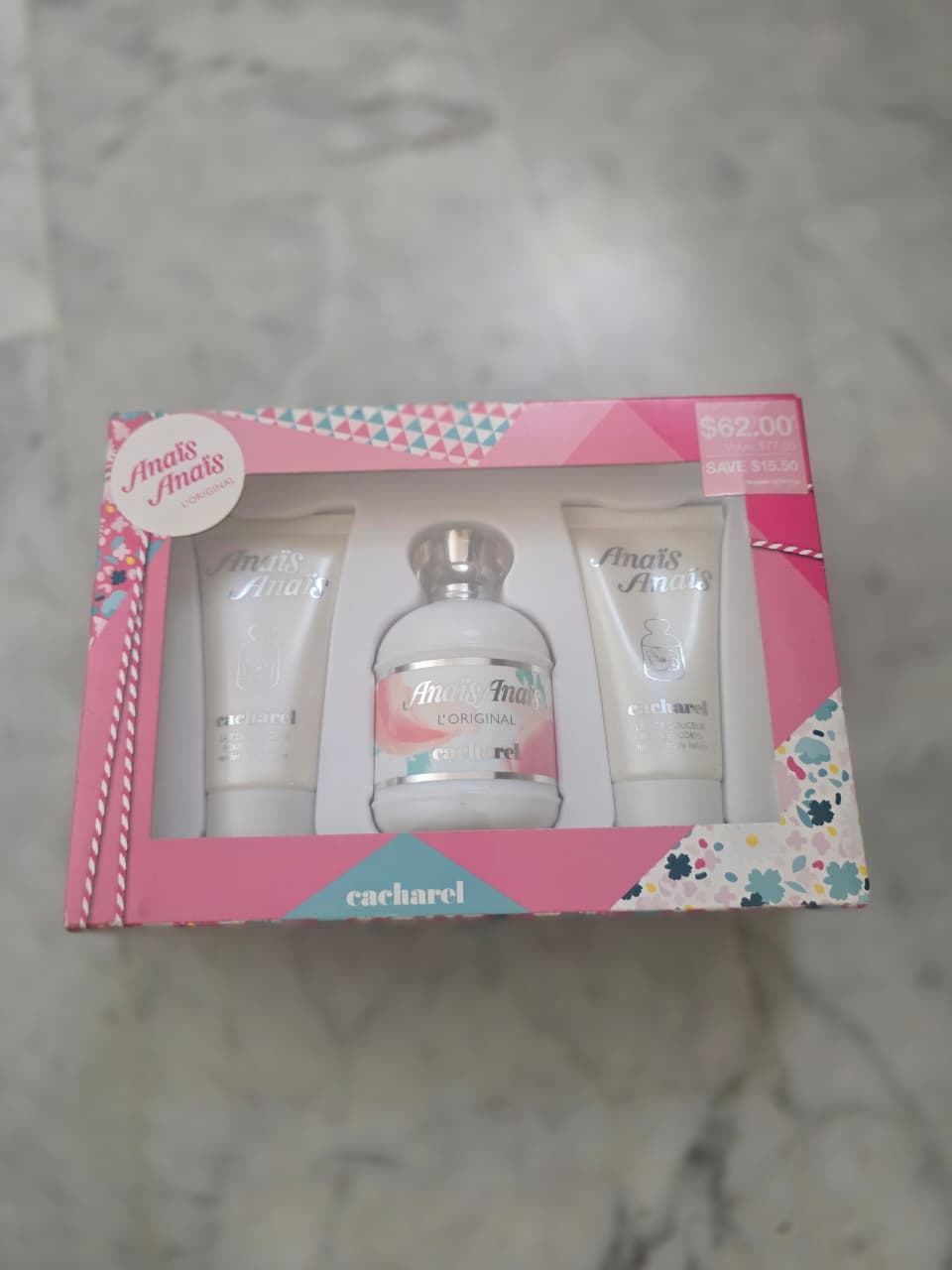 Cacharel Anais Anais Gift Set