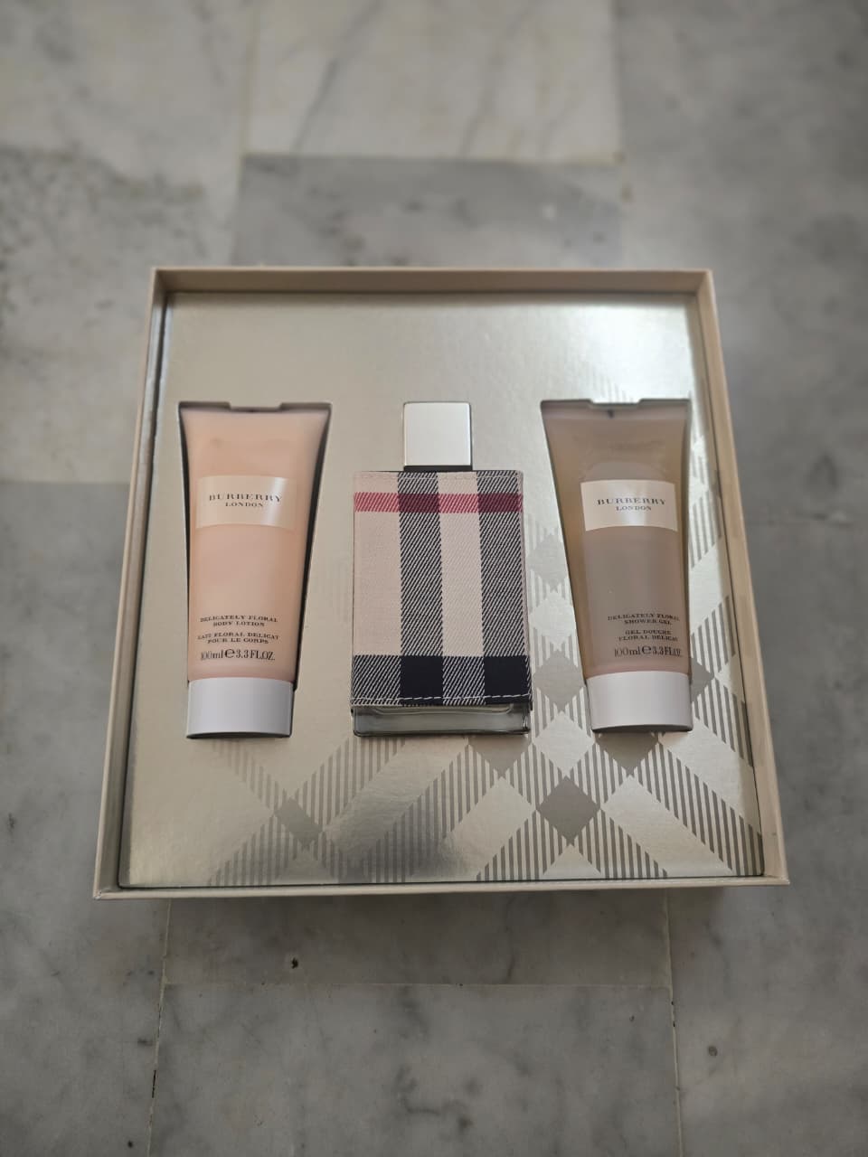 Burberry London For Her EDP – Luxury Gift Set